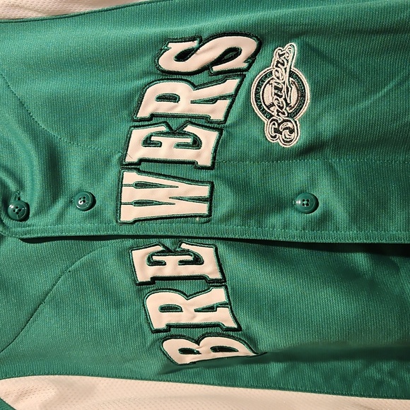 NWT Milwaukee Brewers True Fan Genuine Merch Dead Stock St Patricks Jersey MLB S - Picture 2 of 8